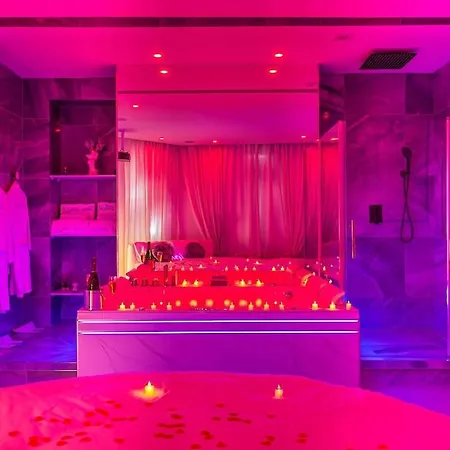 Lit Rond Xxl, Balneo, Luxe, Coccon, 24h Du Mans Apartment