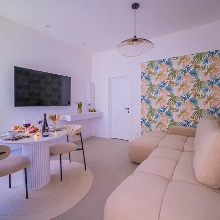 Apartment Lit Rond Xxl, Balneo, Luxe, Coccon, 24h Du Mans