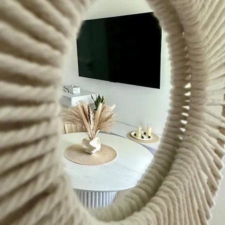 Lit Rond Xxl, Balneo, Luxe, Coccon, 24h Du Mans Apartment *